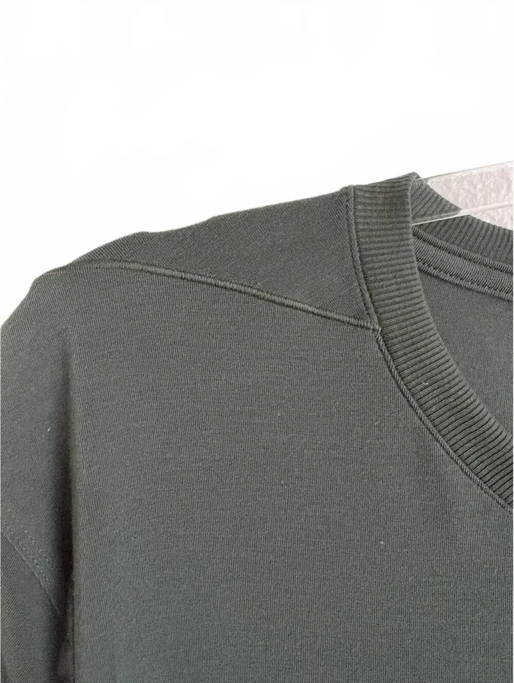 Nike | Men’s Dark Green Dri-Fit Short Sleeve Soft Stretchy Side Slit Size L